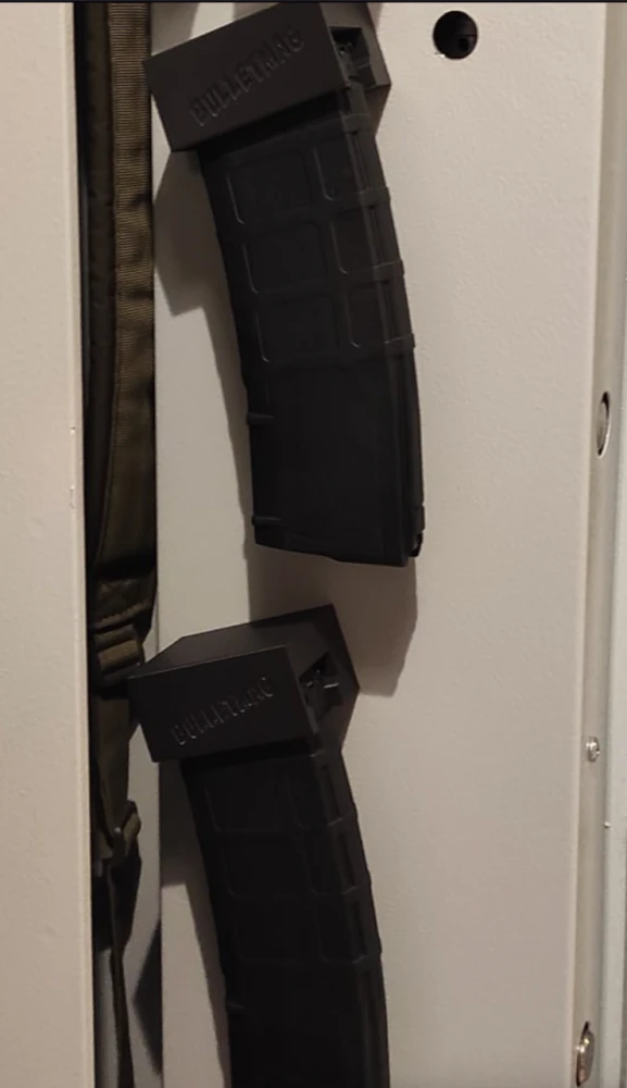 Uchwyt na magazynek AR-15 5.56 MAGPUL (podwieszany bokiem)