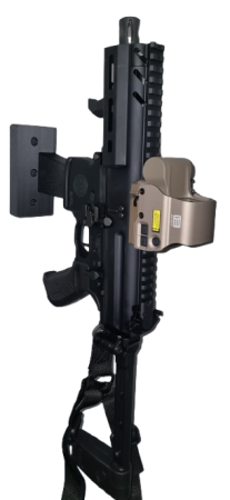 Uchwyt / wieszak na SIG SAUER MPX - wkładanie w gniazdo magazynka