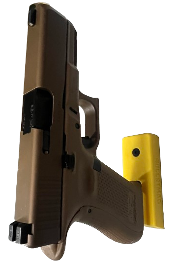 Przejdź do produktu Uchwyt / wieszak na GLOCK 19 / 17 - wkładanie w gniazdo magazynka (przodem lub bokiem)