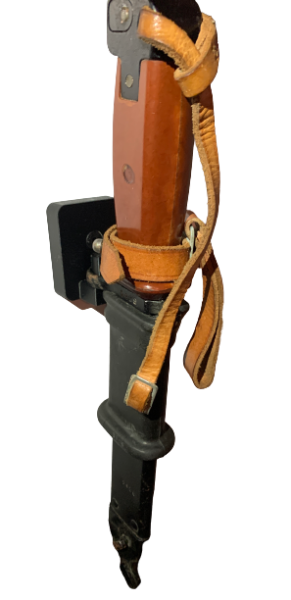 Przejdź do produktu Uchwyt / wieszak na bagnet do AK 47